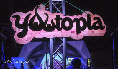 YOUTopia N 506w.JPG