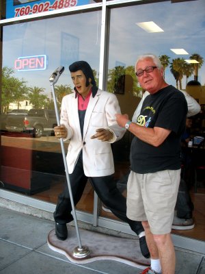 Presley statue, Sun Plaza, Palm Springs