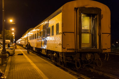 2013 August 1 night time arrival of Polar Bear Express in Cochrane