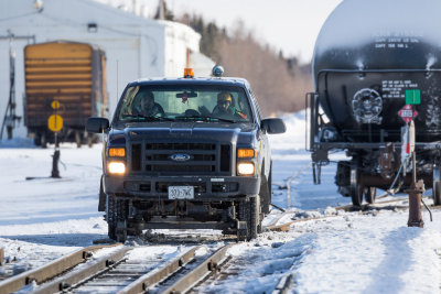 Hirail heads south from Moosonee