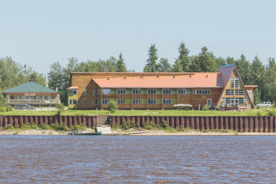 Cree Village Ecolodge in Moose Factory.