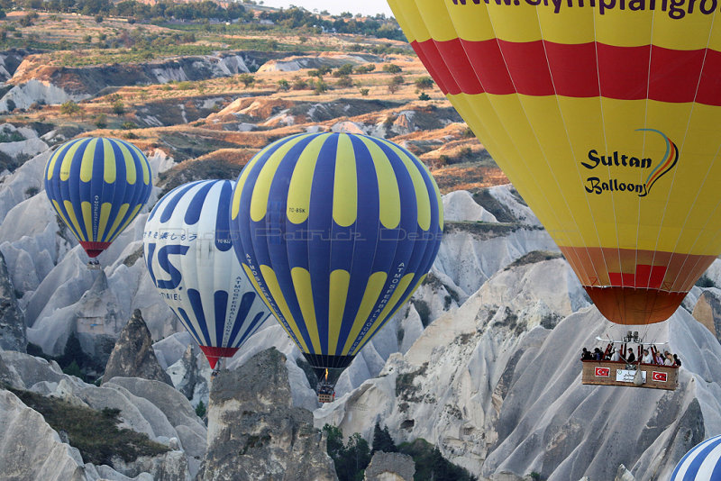 Our first balloon flight with Maccan Balloons - My pictures