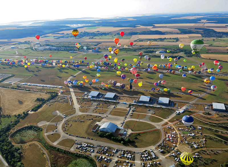 447 Lorraine Mondial Air Ballons 2015 - Photo Canon G15 - IMG_0305_DxO Pbase.jpg