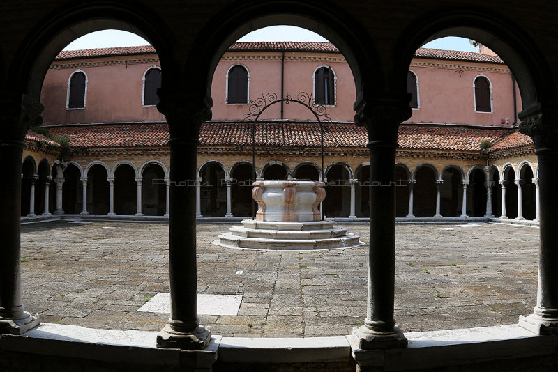 A week in Venice  Pictures of the San Michele island