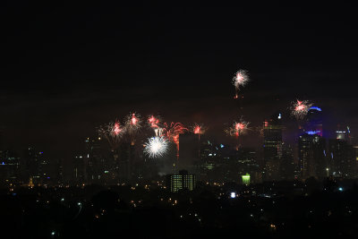 Melb New Year fireworks 2013 lores.jpg