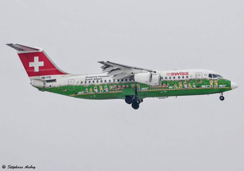 HB-IYS British Aerospace Avro RJ100 
