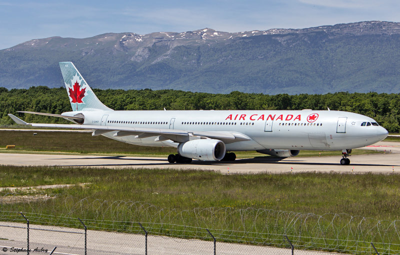 Airbus A330-343