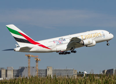 A6-EDQ Airbus A380-861 Emirates “Rugby World Cup England 2015”