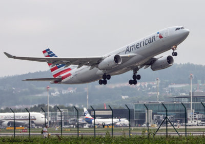 Airbus A330-243