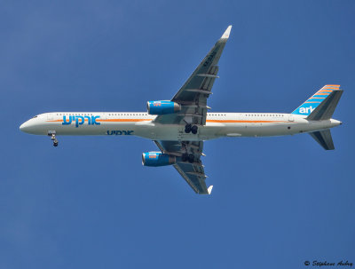 Boeing 757-3E7(WL)