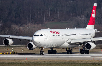 HB-JMF Airbus A340-313X