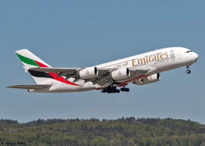 A6-EOJ Airbus A380-861 Emirates