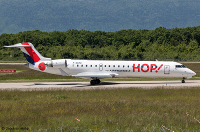 Bombardier CRJ-701 (CL-600-2C10)