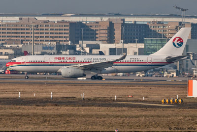 Airbus A330-243