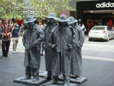 Living Statue2.JPG