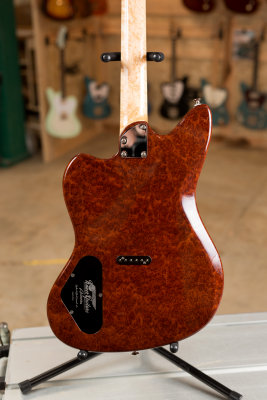 KauerGuitarsJune2015-23Burl5.jpg