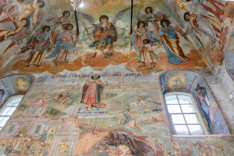 Side wall in St. Dmitry of the Blood Cathedral.