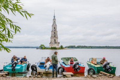 Boats sit ready to take tourists around the bell tower.