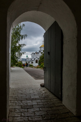 View through the gate towards the Intercession Cathedral.
