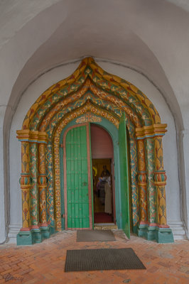 Entrance to the Intercession Cathedral (HDR)