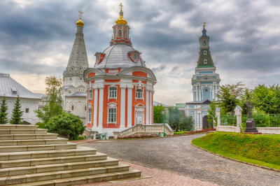 Church of the Virgin of Smolensk with the Pilgrim Tower to the right.