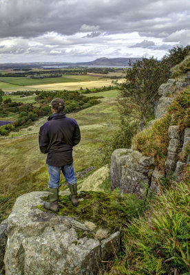Me,looking towards loch leven(kinross) from Nivingston Craigs