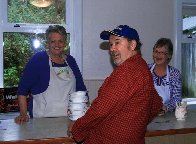 Golden Spurtle 2014 Helpers Heather and Louise