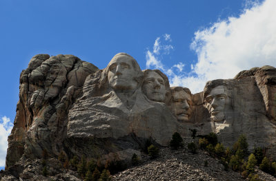 4679c Mt Rushmore with 4 Presidents.jpg