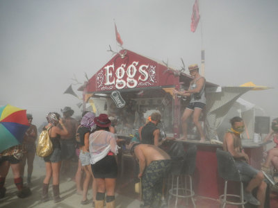 Eggs Bar Dust 