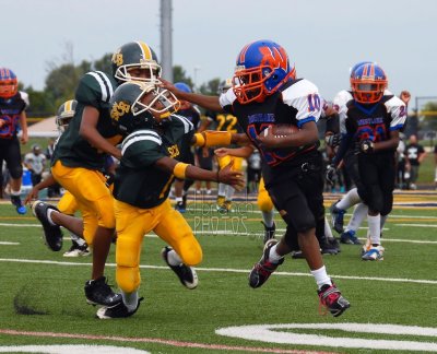 Stiff arm and OUCH  done3  DSC_9825.jpg