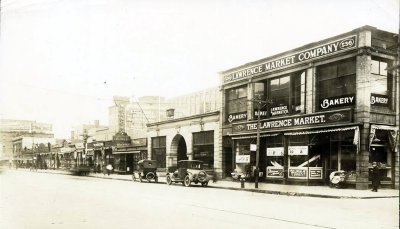 View of the Colonial Theatre