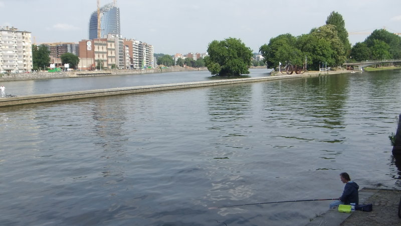 Angler an der Wesermündung in Lüttich (Liege)