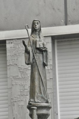 Figur Meschede Kirchplatz