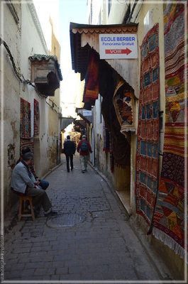 Carpets in the neighborhood to lure tourists in