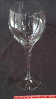 Tall Wine Glass - Lead Crystal