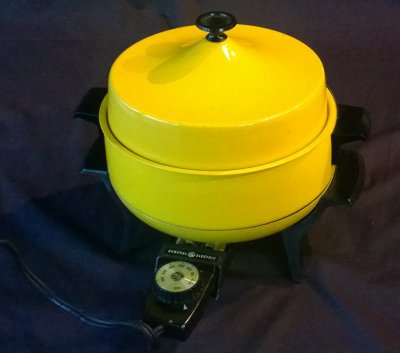 Vintage Yellow Electric Fondue Pot - Complete/working