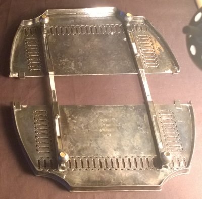 Sterling Expandable Hot Plate / Trivet - Bottom