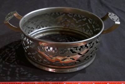 Silver Bowl Holder