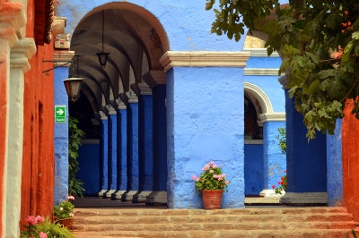 Blue&Red - Santa Catalina Monastery (Arequipa)