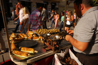 Corns and chestnuts - stiklal Street