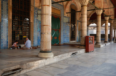 Arcade - Rstem Pasha Mosque