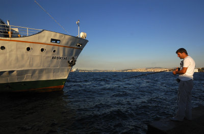 Fishing at the Bosphorus 