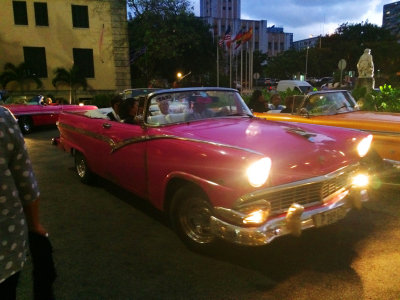 outside Hotel National, Havana