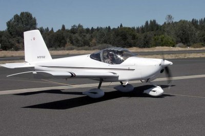 Dennis Taxiing In