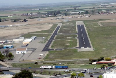 Final for Rwy 32 Los Banos
