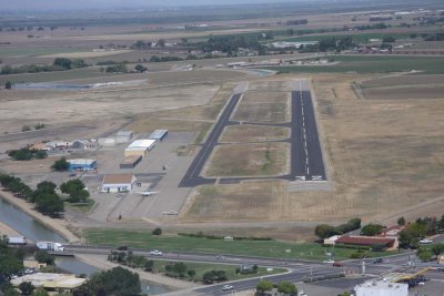 Final for Rwy 32 - Los Banos