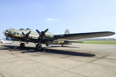 Boeing B-17G Fortress Sally B'