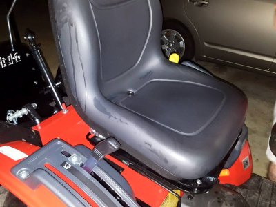 max_26_seat.jpg