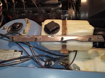plug_retention_plate.jpg