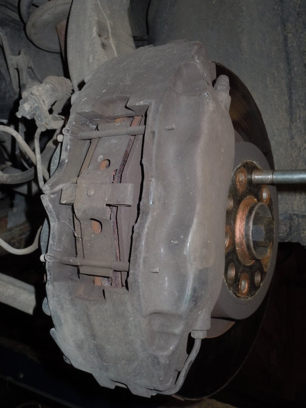 S8 brake caliper.jpg